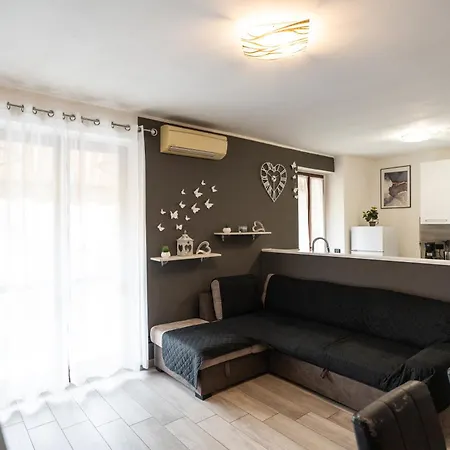 Apartment La Bomboniera Paullo
